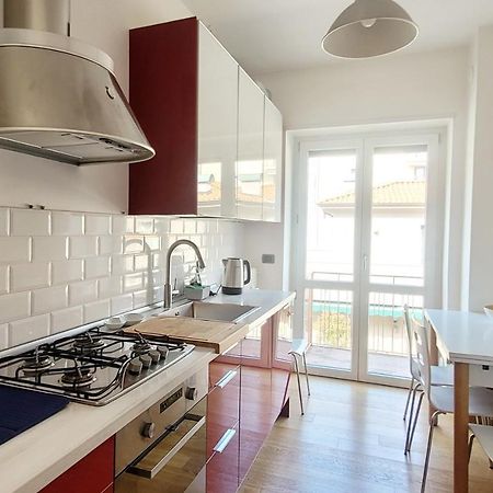 Comfortable Apartment In The Heart Of レッコ エクステリア 写真