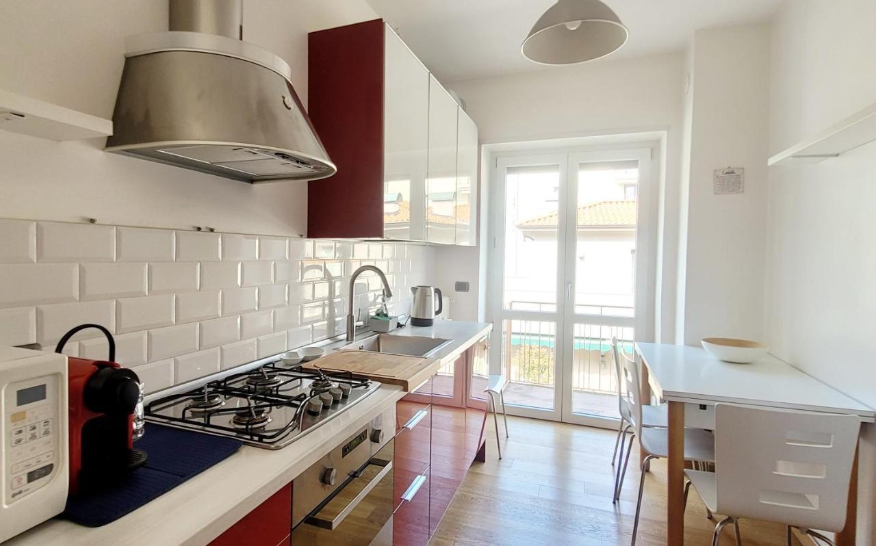 Comfortable Apartment In The Heart Of レッコ エクステリア 写真